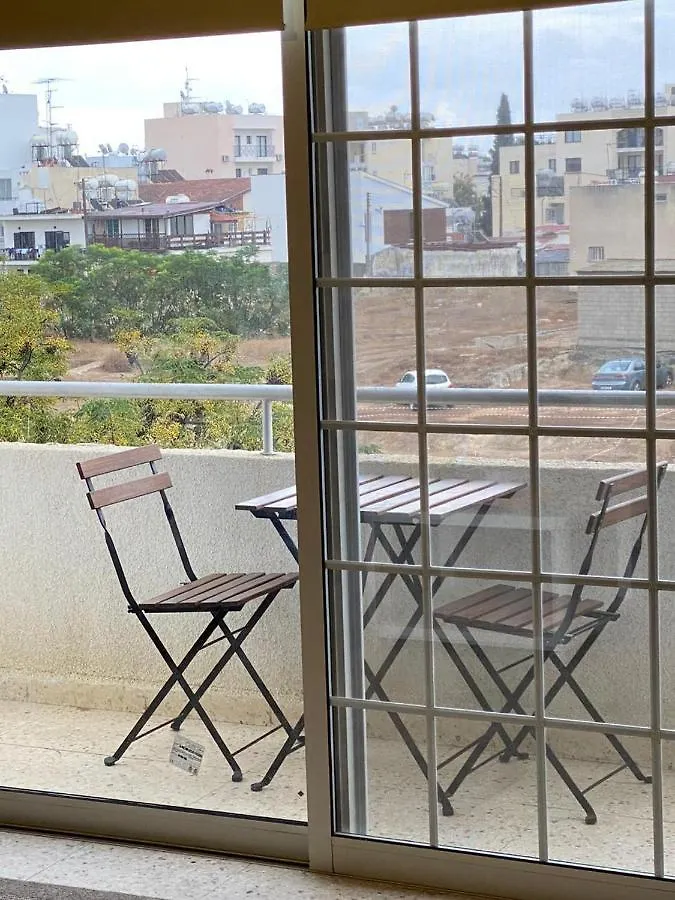 Larnaca Comfort Rooms 0*,