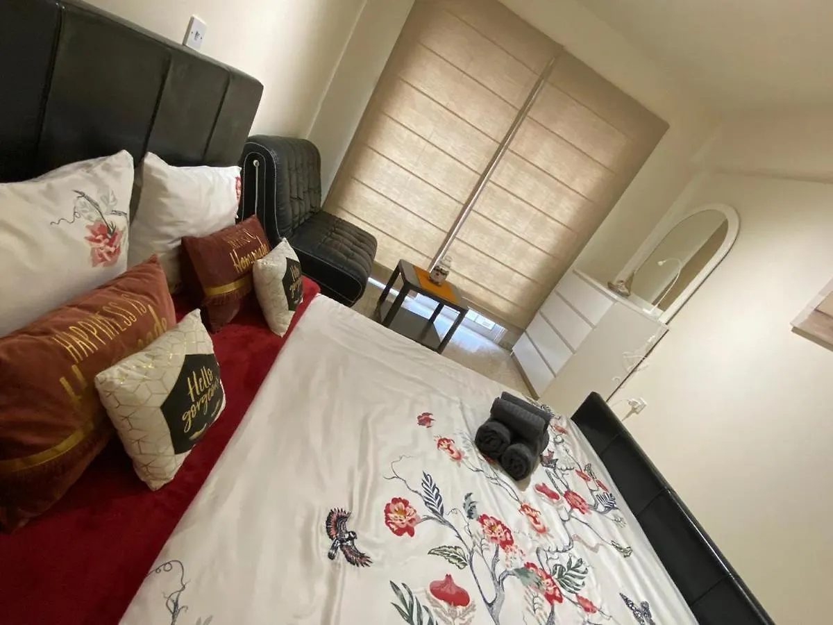 Larnaca Comfort Rooms Homestay