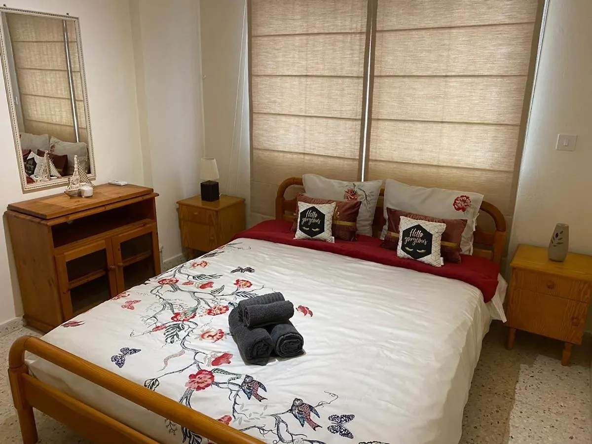 Larnaca Comfort Rooms 0*,  Cyprus