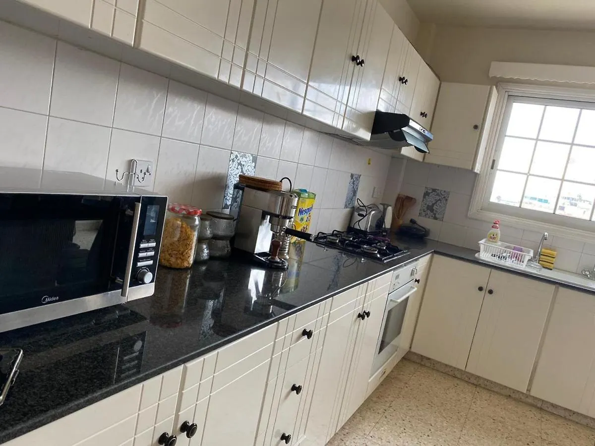 Homestay Larnaca Comfort Rooms Cyprus